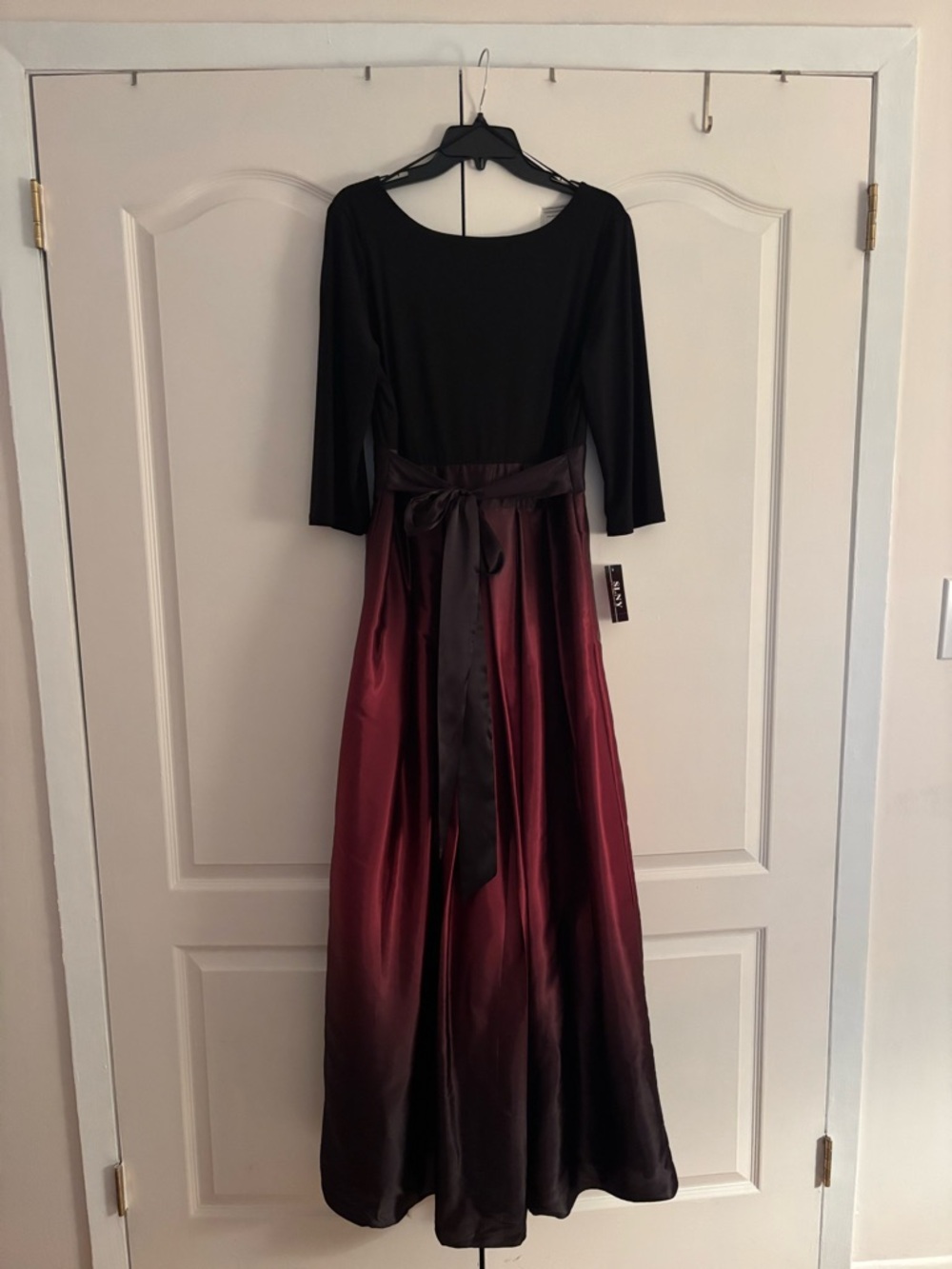 SLNY Ombré Fit & Flare Gown